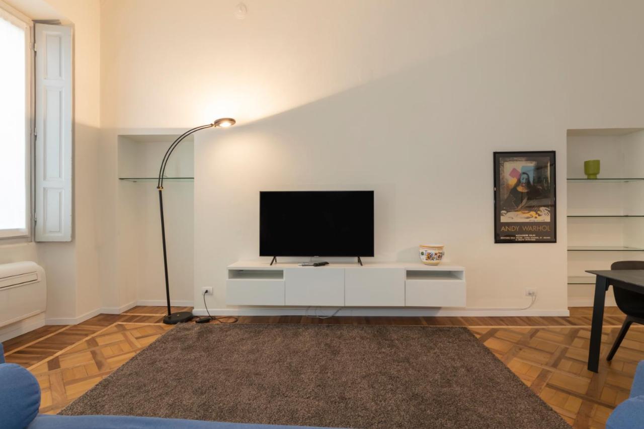 Luxury Apartment Near Duomo Italia 38 Milano Ngoại thất bức ảnh